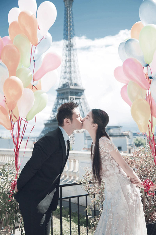 明星夫妻：黄晓明&Angelababy 婚纱照拍摄地：法国巴黎