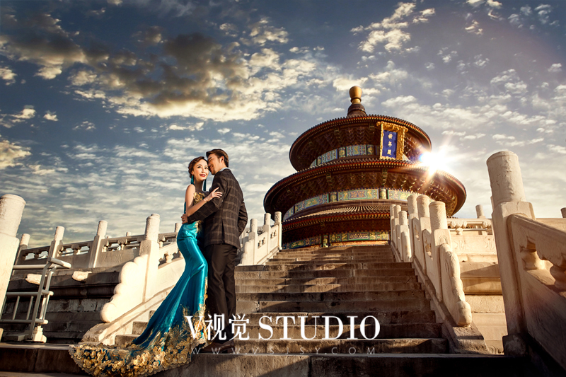 北京故宫风格的婚纱照
